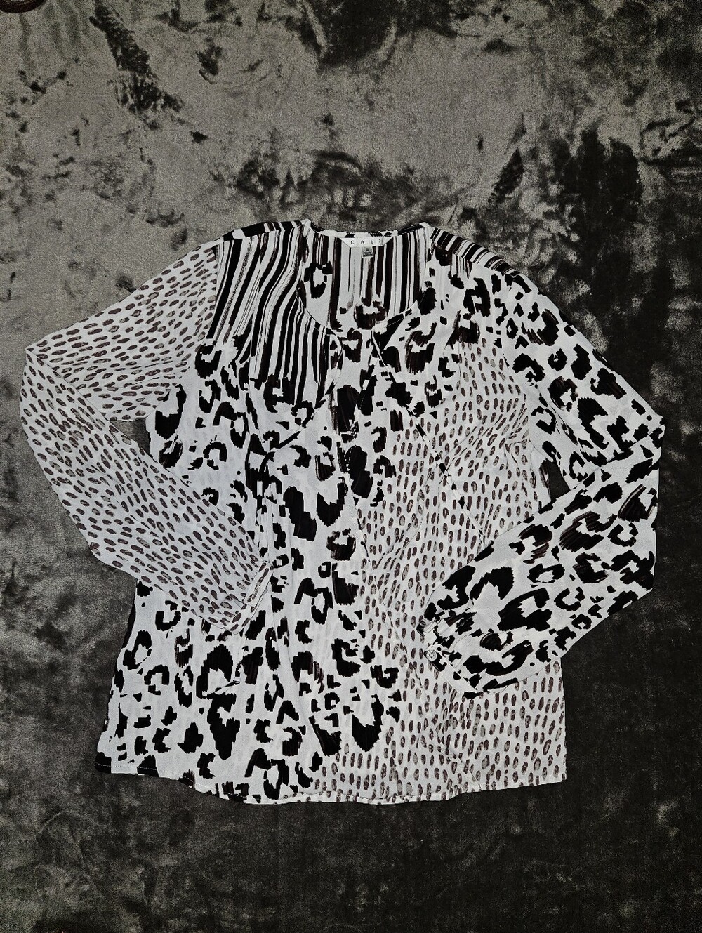 Cabi Mixed Animal Print Long Sleeve Blouse Black White Office Siren Work Wear  S